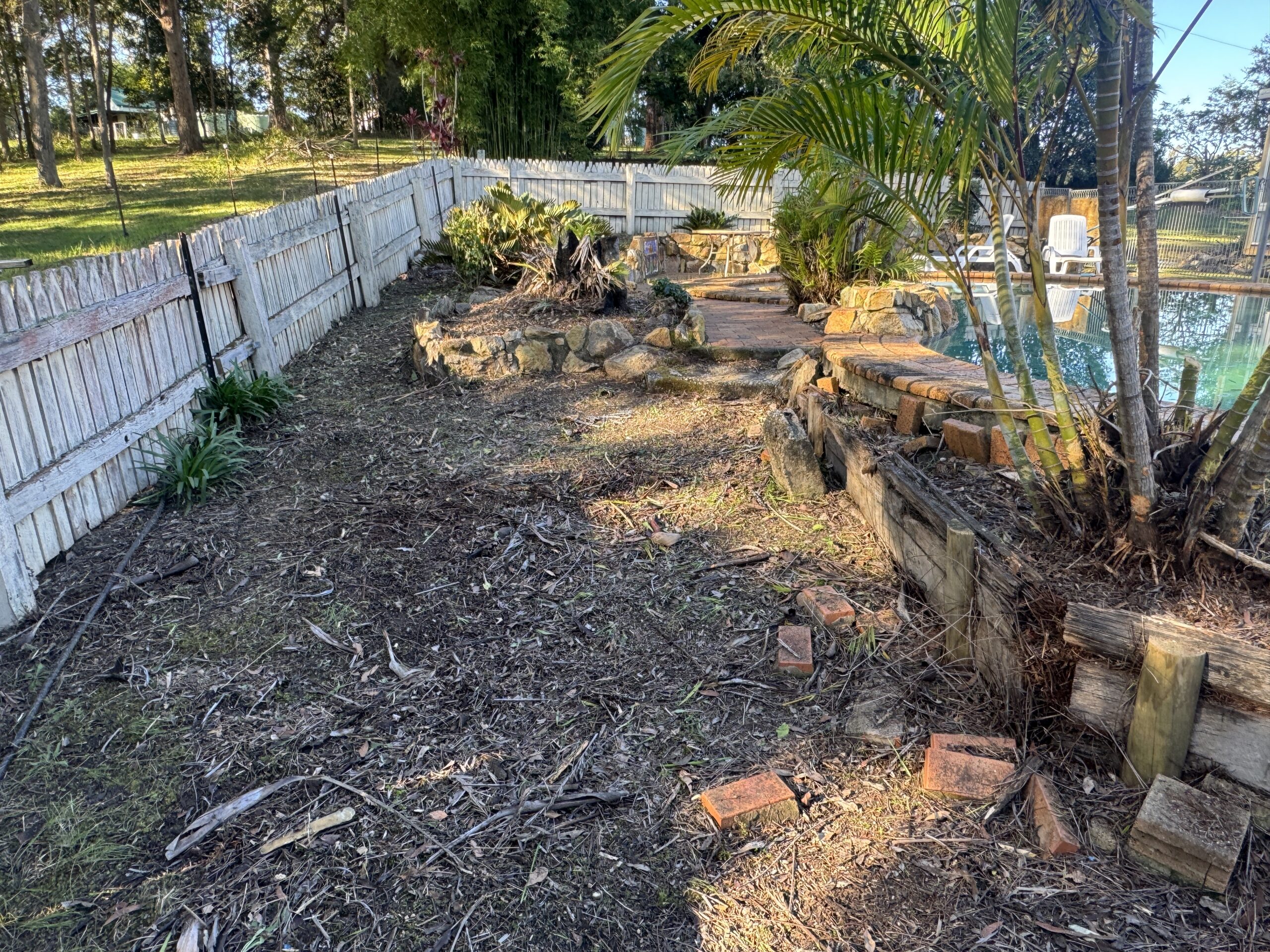 Completed garden maintenance work in Valla